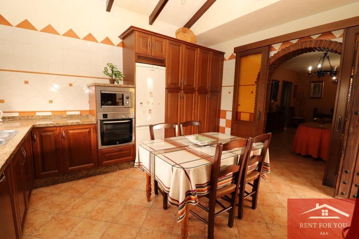 2 bedroom Villa for rent in Alhaurin el Grande with pool - € 1,600 (Ref: 7897889)