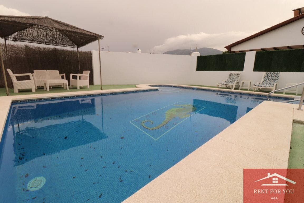2 bedroom Villa for rent in Alhaurin el Grande with pool - € 1,600 (Ref: 7897889)