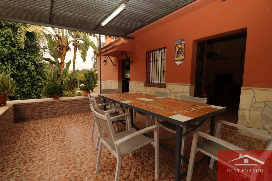 2 bedroom Villa for rent in Alhaurin el Grande with pool - € 1,600 (Ref: 7897889)