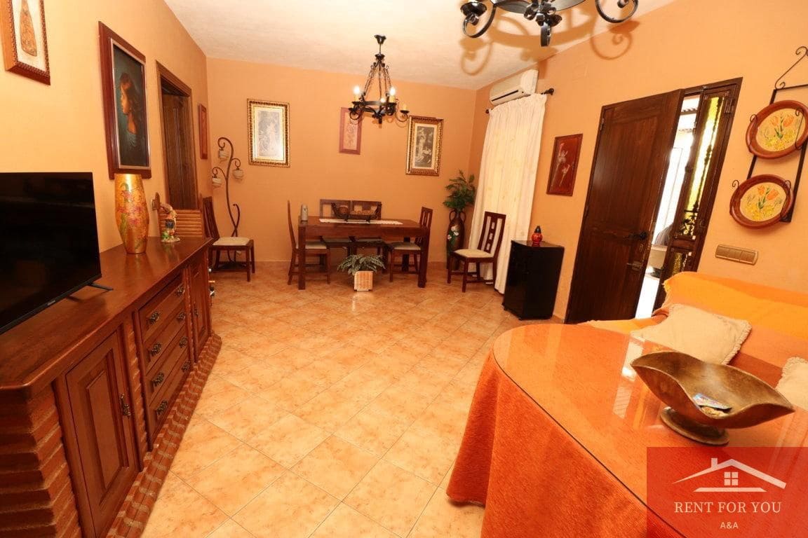 2 bedroom Villa for rent in Alhaurin el Grande with pool - € 1,600 (Ref: 7897889)