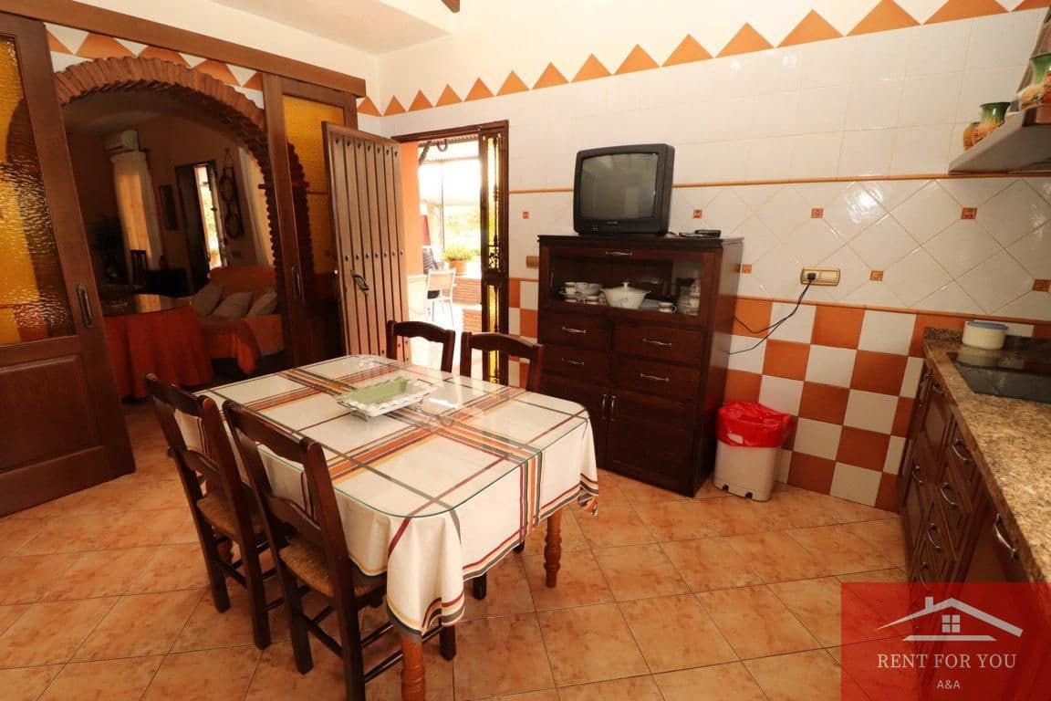 2 bedroom Villa for rent in Alhaurin el Grande with pool - € 1,600 (Ref: 7897889)