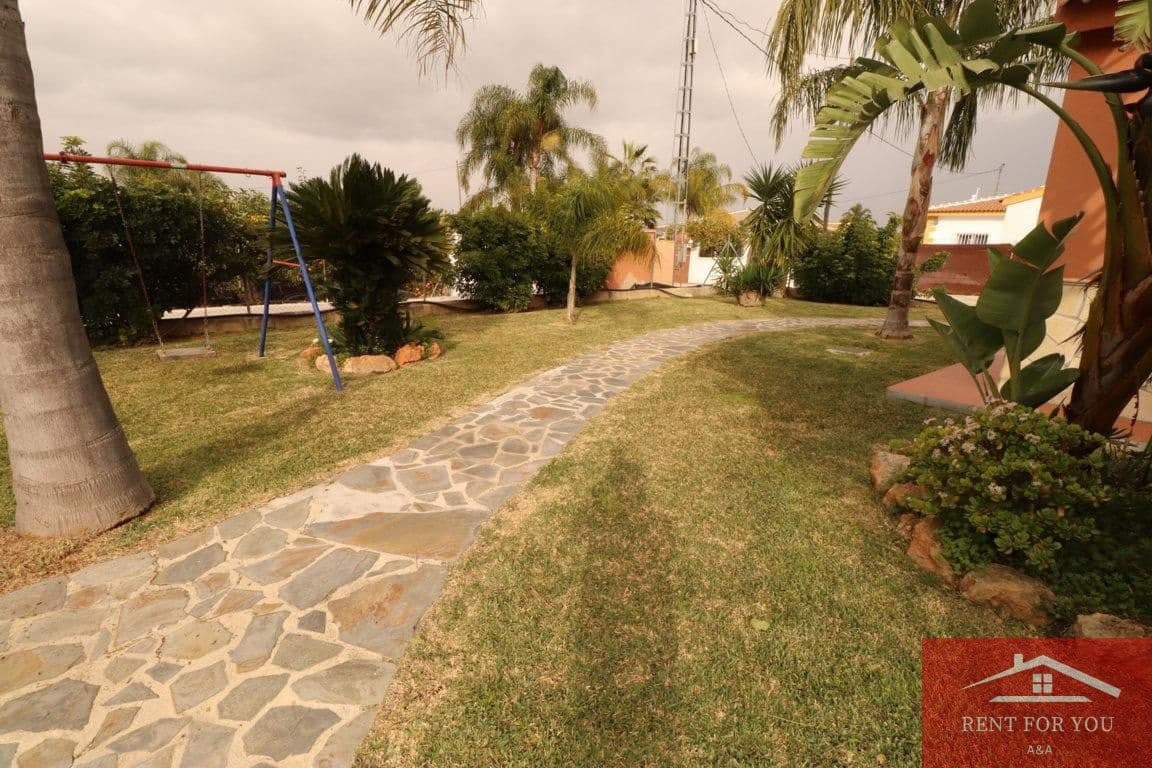 2 bedroom Villa for rent in Alhaurin el Grande with pool - € 1,600 (Ref: 7897889)