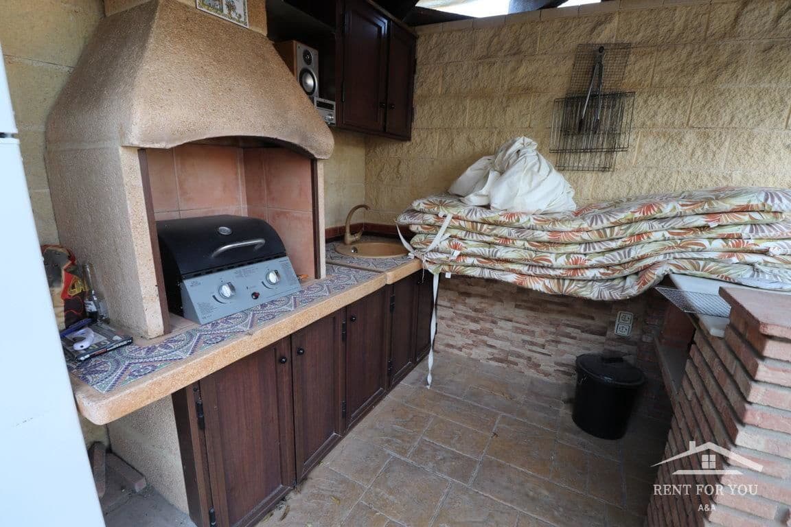 Villa/Maison de 4 chambres à louer à Alhaurin de la Torre avec piscine - 2 000 € (Ref: 7936056)