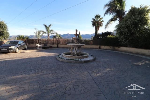 Villa/Maison de 4 chambres à louer à Alhaurín de la Torre avec piscine - 2 000 € (Ref: 7936056)