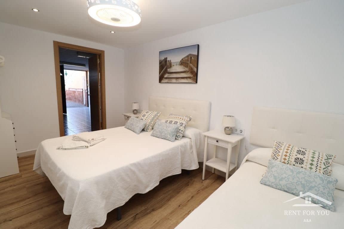 Villa/Maison de 4 chambres à louer à Alhaurin de la Torre avec piscine - 2 000 € (Ref: 7936056)