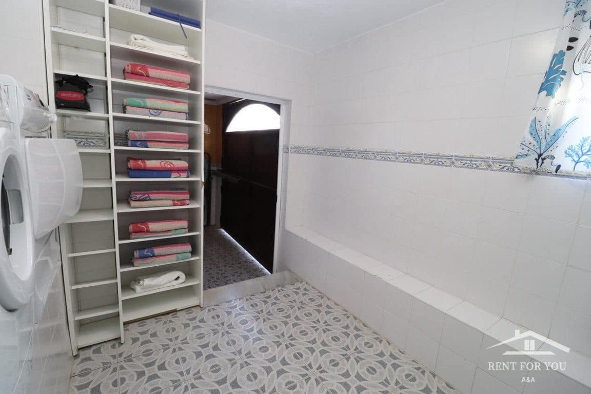 Villa/Maison de 4 chambres à louer à Alhaurin de la Torre avec piscine - 2 000 € (Ref: 7936056)