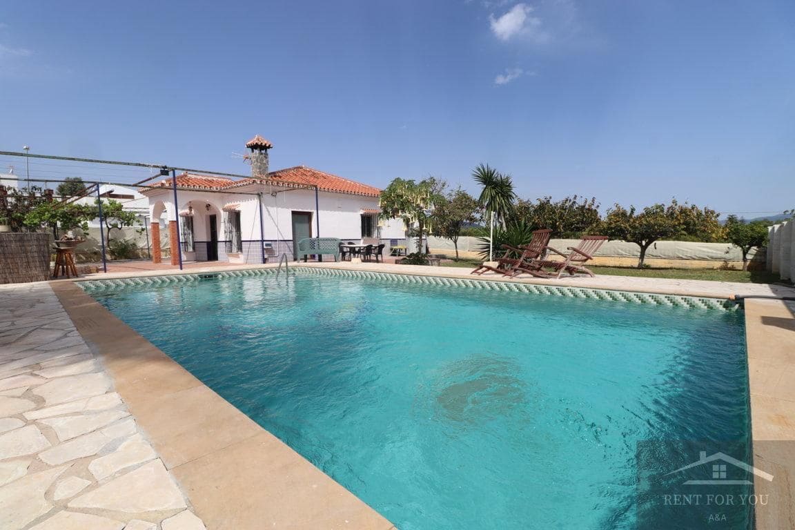 2 soverom Villa til leie i Alhaurin de la Torre med svømmebasseng - € 1 400 (Ref: 8011611)