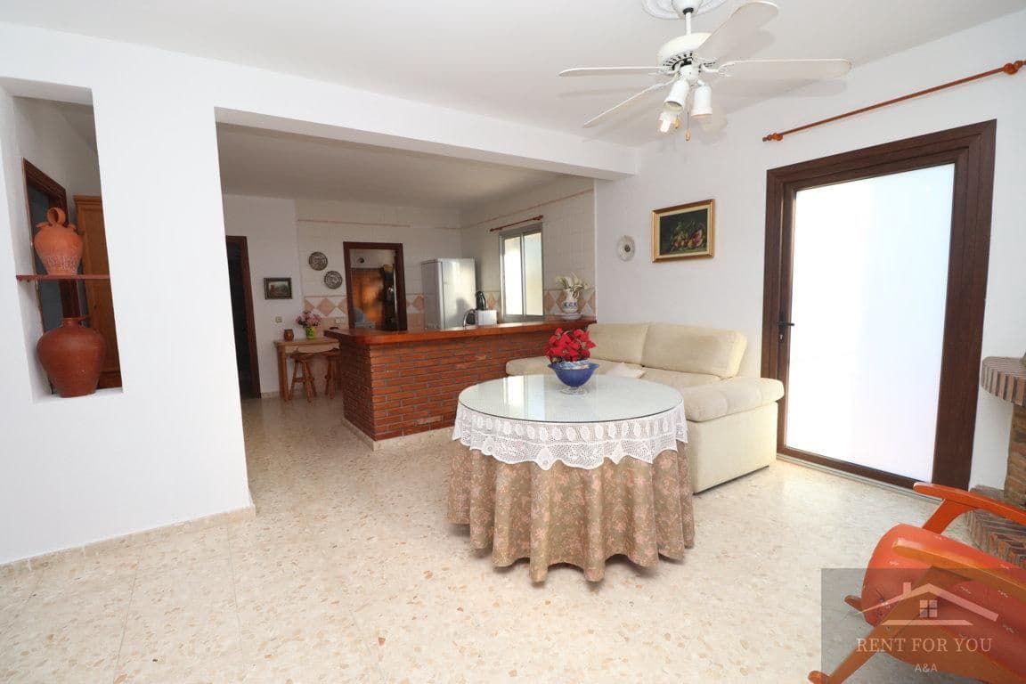 2 soverom Villa til leie i Alhaurin de la Torre med svømmebasseng - € 1 400 (Ref: 8011611)