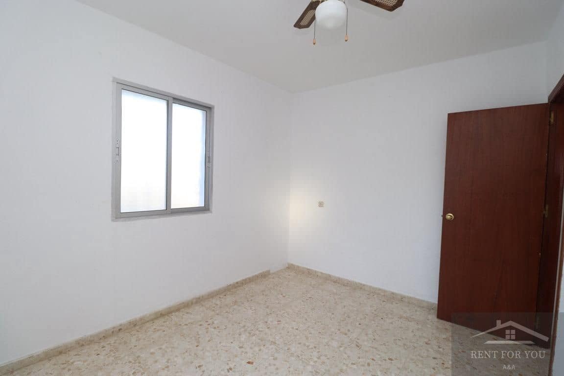 2 soverom Villa til leie i Alhaurin de la Torre med svømmebasseng - € 1 400 (Ref: 8011611)