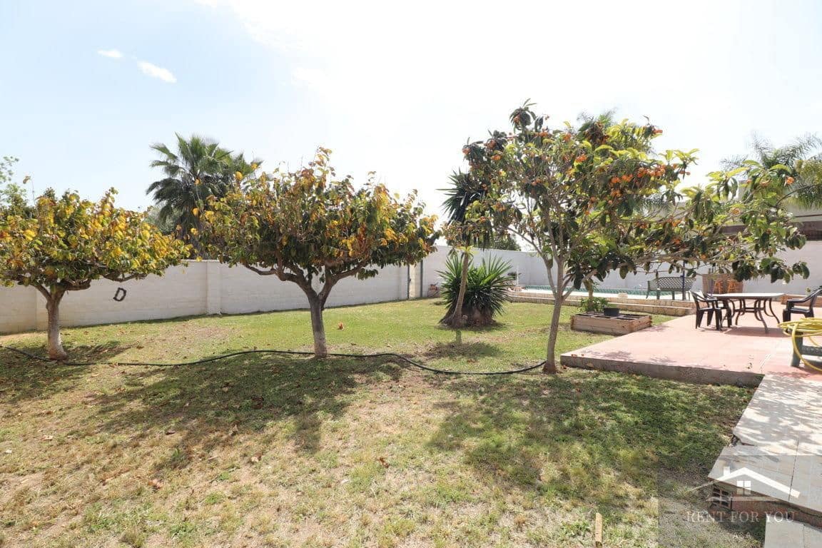 2 soverom Villa til leie i Alhaurin de la Torre med svømmebasseng - € 1 400 (Ref: 8011611)