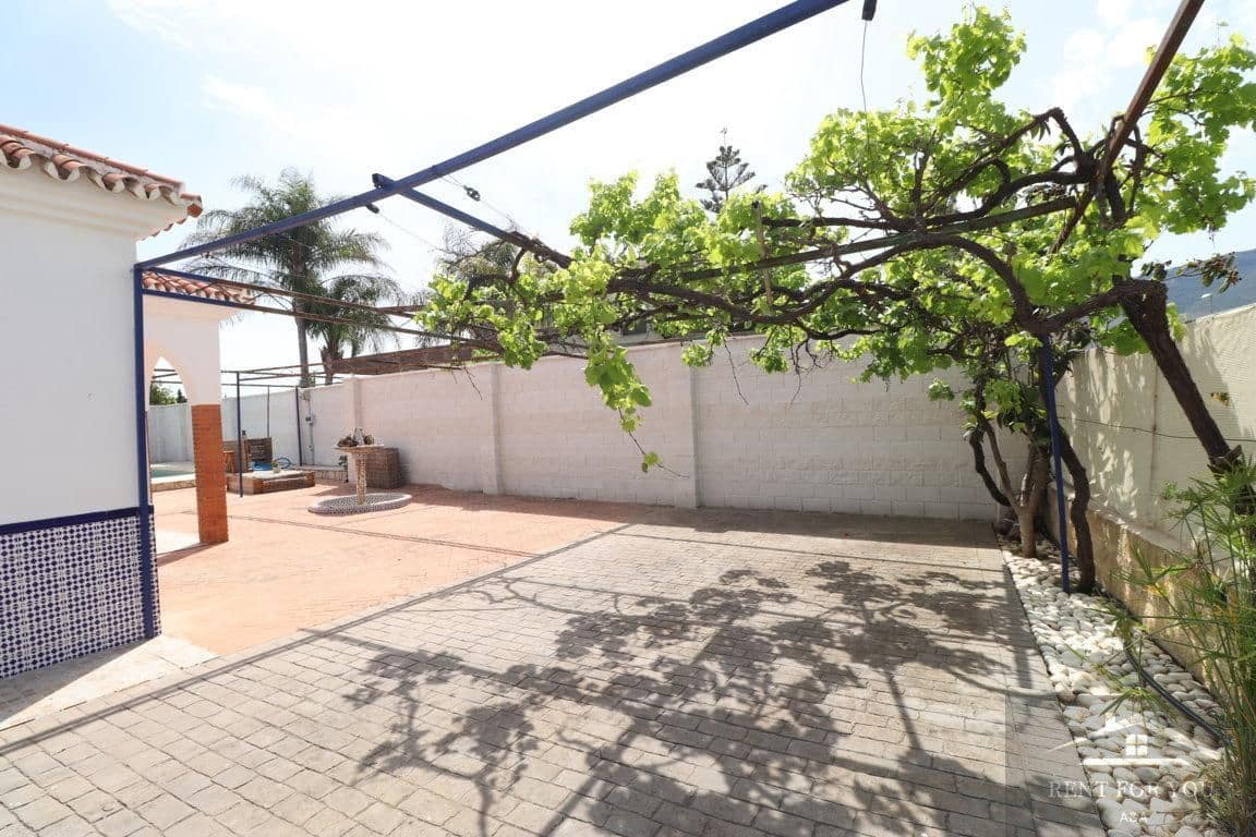 2 soverom Villa til leie i Alhaurin de la Torre med svømmebasseng - € 1 400 (Ref: 8011611)