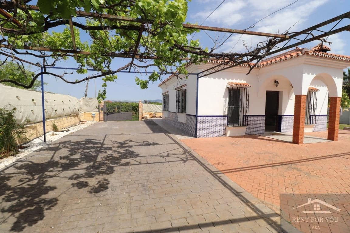 2 soverom Villa til leie i Alhaurin de la Torre med svømmebasseng - € 1 400 (Ref: 8011611)