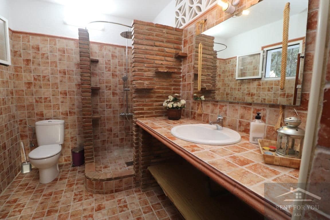 2 soverom Villa til leie i Alhaurin de la Torre med svømmebasseng - € 1 400 (Ref: 8011611)