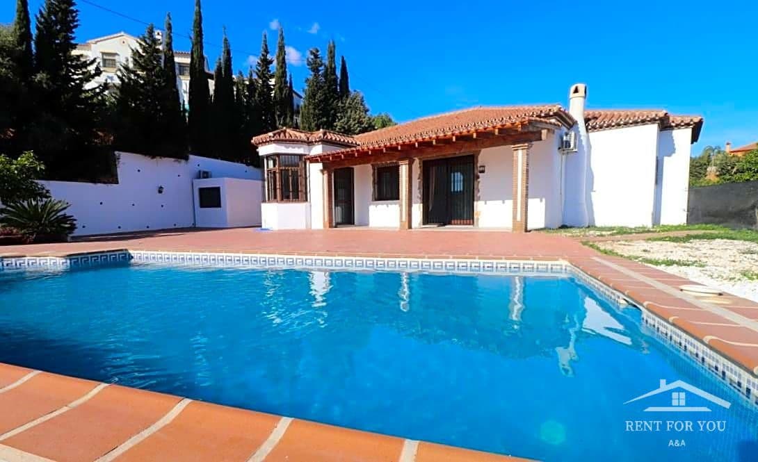 4 bedroom Villa for rent in Coin with pool garage - € 1,800 (Ref: 8039525)