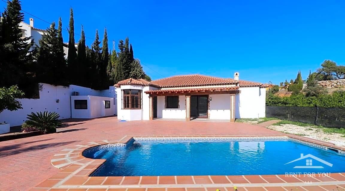 4 bedroom Villa for rent in Coin with pool garage - € 1,800 (Ref: 8039525)
