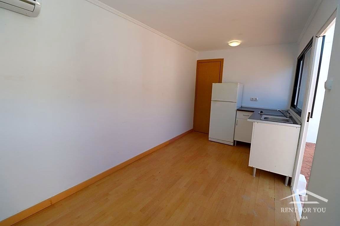 4 bedroom Villa for rent in Coin with pool garage - € 1,800 (Ref: 8039525)