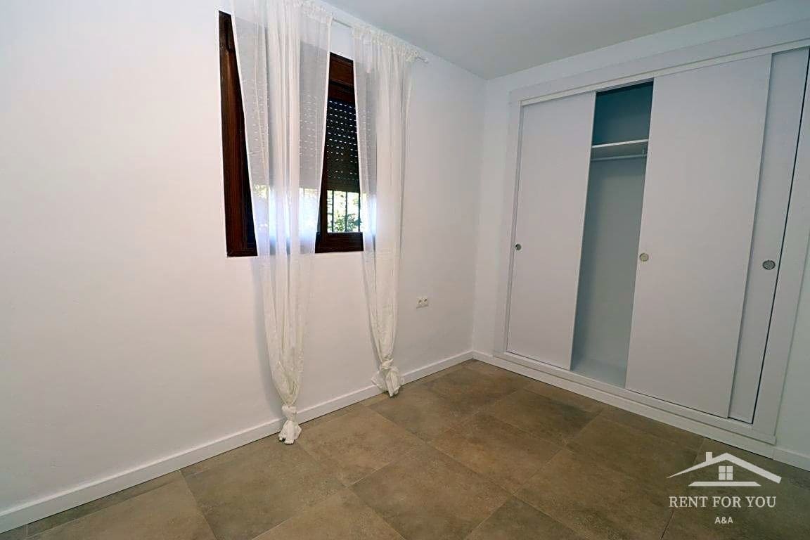 4 bedroom Villa for rent in Coin with pool garage - € 1,800 (Ref: 8039525)