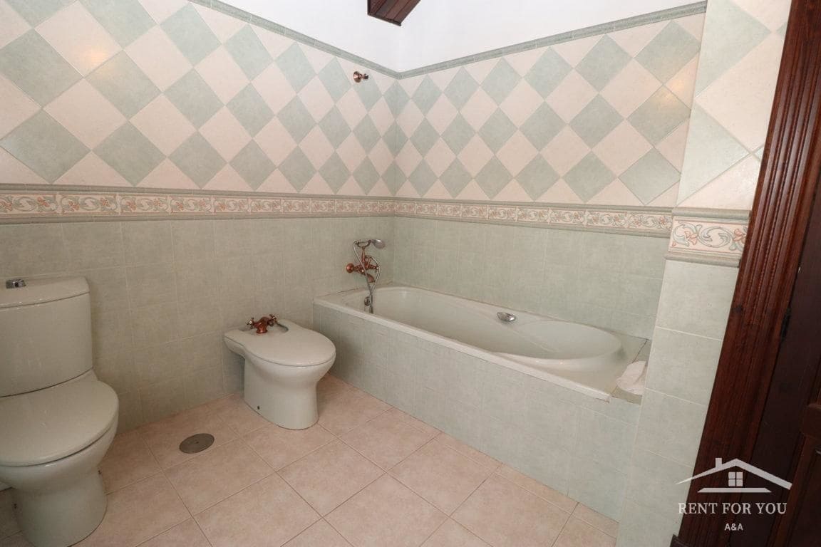 Villa/Maison de 5 chambres à louer à Alhaurin el Grande avec piscine - 2 500 € (Ref: 8069436)