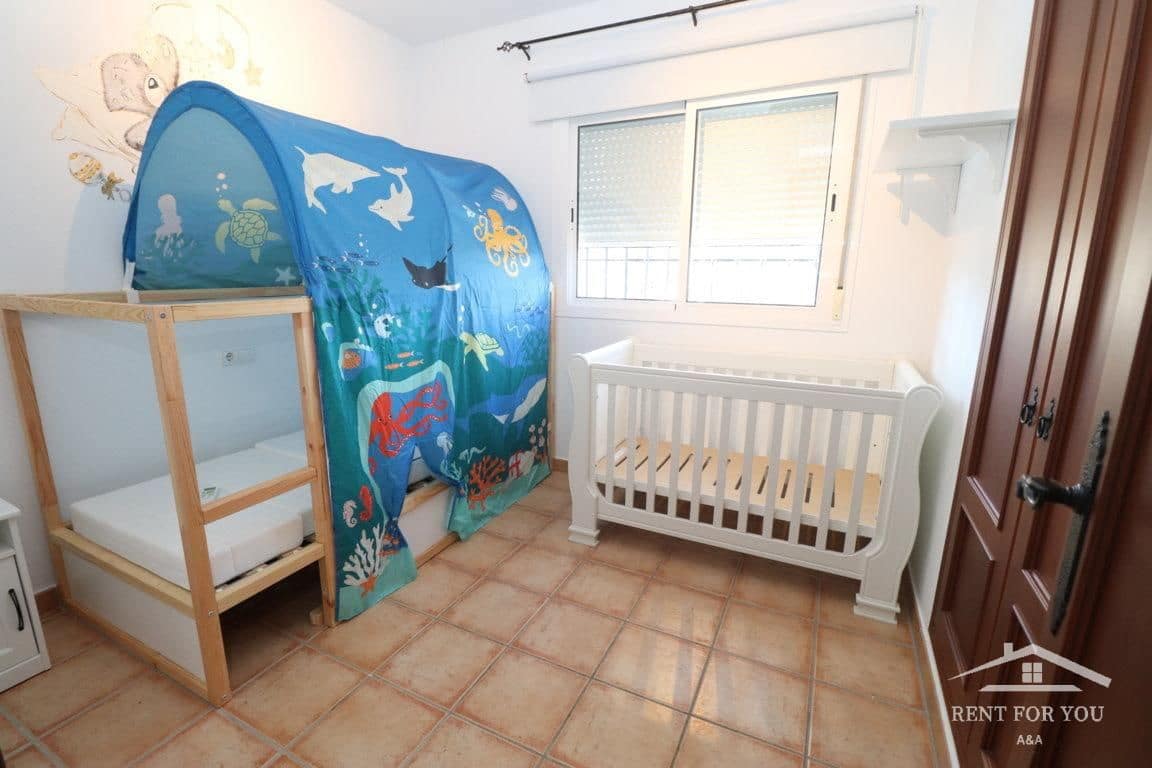 3 soveværelse Villa til leje i Alhaurin el Grande med swimmingpool garage - € 2.300 (Ref: 8121029)