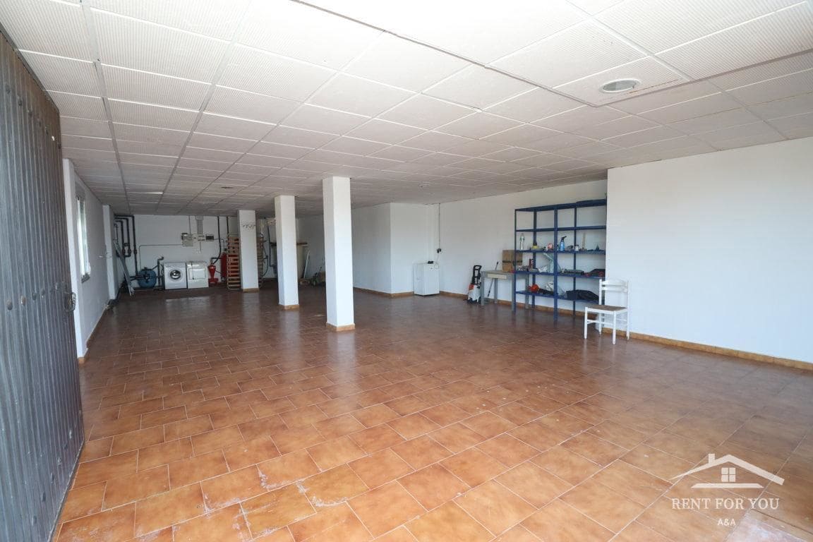 3 soveværelse Villa til leje i Alhaurin el Grande med swimmingpool garage - € 2.300 (Ref: 8121029)