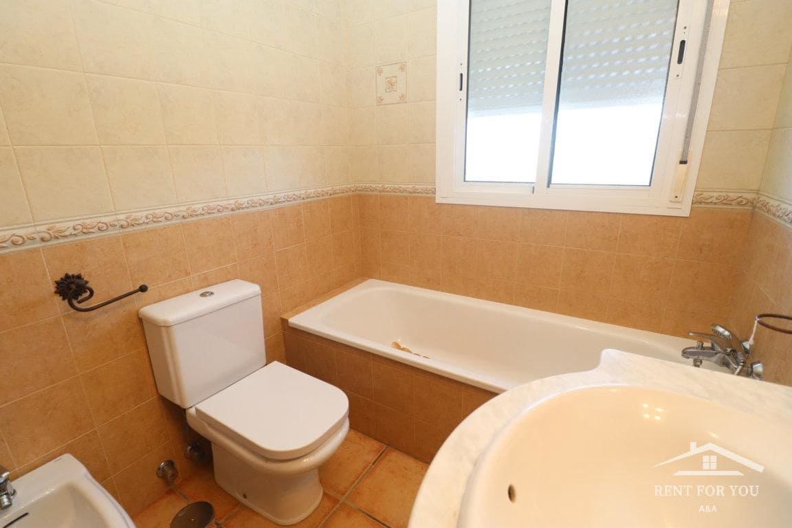 3 soveværelse Villa til leje i Alhaurin el Grande med swimmingpool garage - € 2.300 (Ref: 8121029)