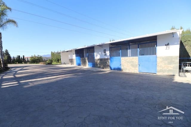 Chalet de 3 habitaciones en Alhaurín el Grande en alquiler con piscina garaje - 2.300 € (Ref: 8121029)