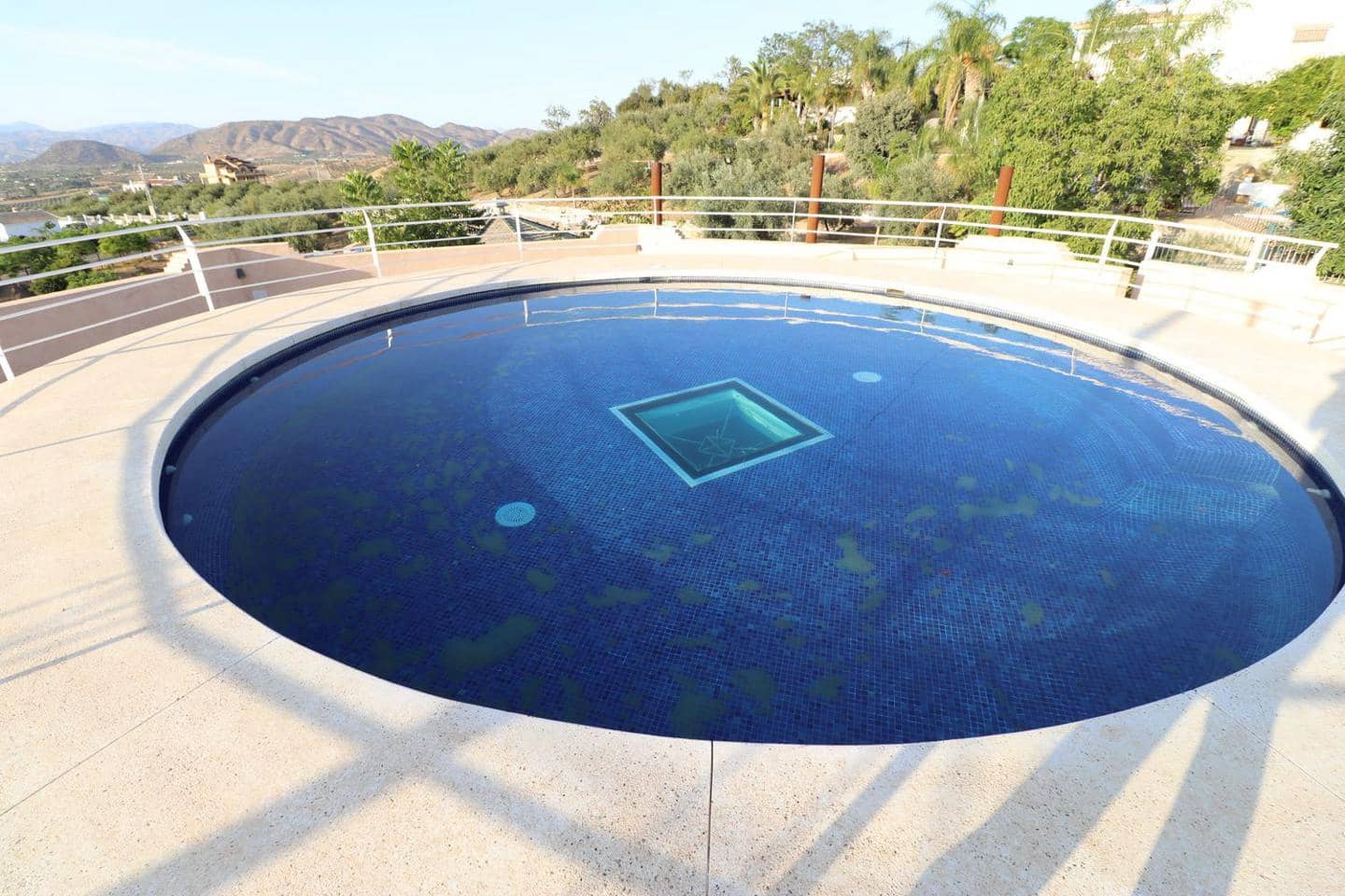 6 quarto Moradia para arrendar em Alhaurin el Grande com piscina garagem - 3 500 € (Ref: 8180916)