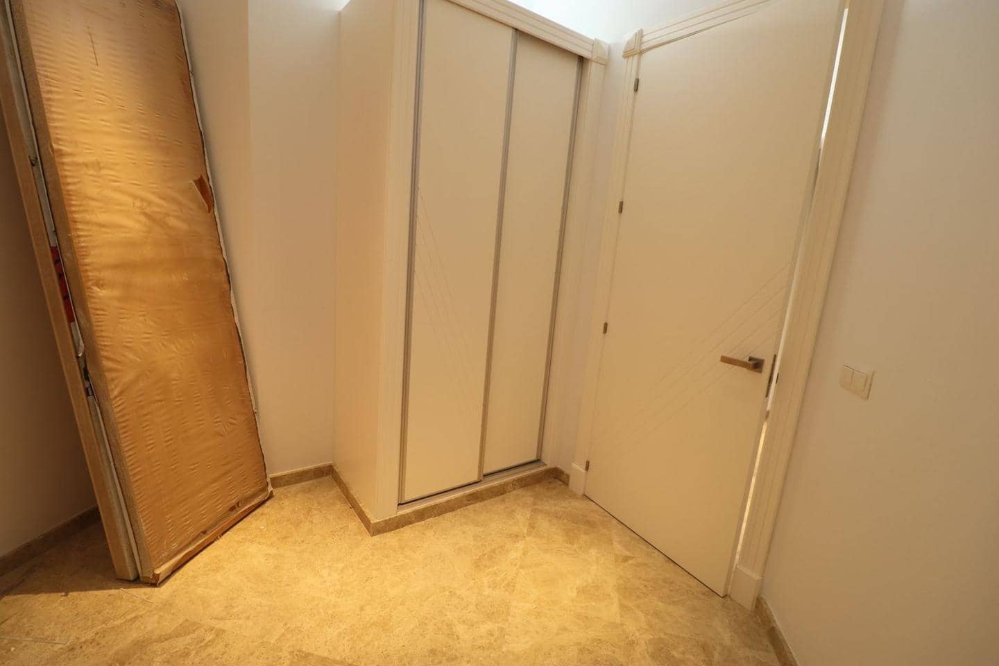 6 quarto Moradia para arrendar em Alhaurin el Grande com piscina garagem - 3 500 € (Ref: 8180916)