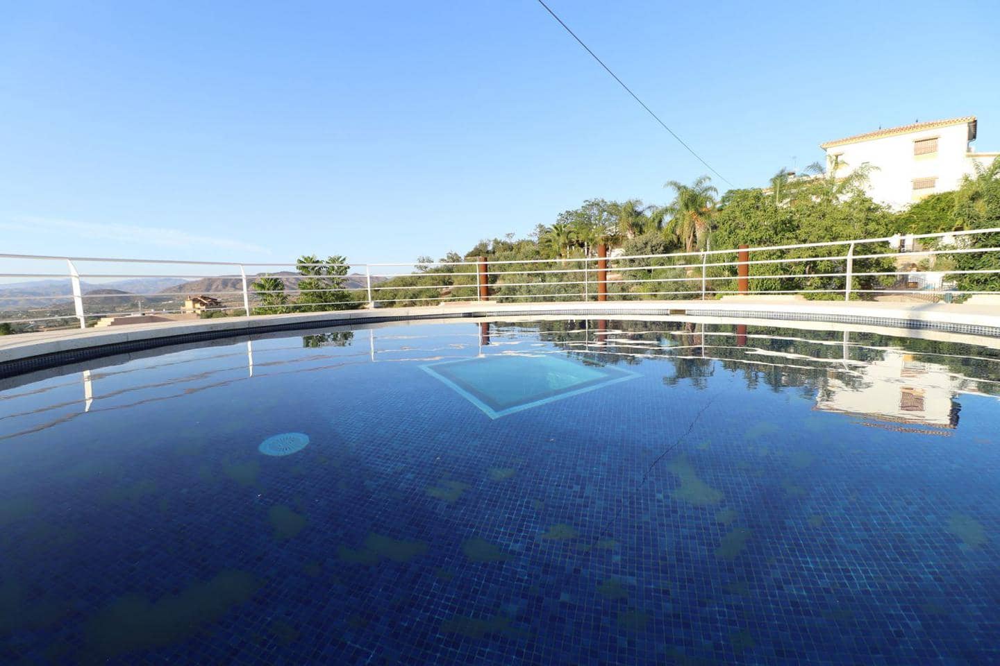 6 quarto Moradia para arrendar em Alhaurin el Grande com piscina garagem - 3 500 € (Ref: 8180916)