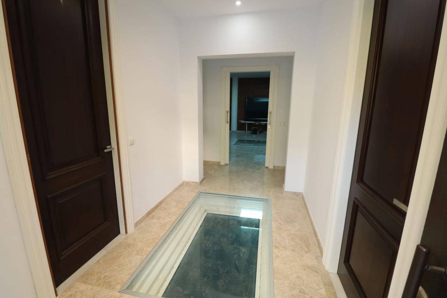 6 quarto Moradia para arrendar em Alhaurin el Grande com piscina garagem - 3 500 € (Ref: 8180916)