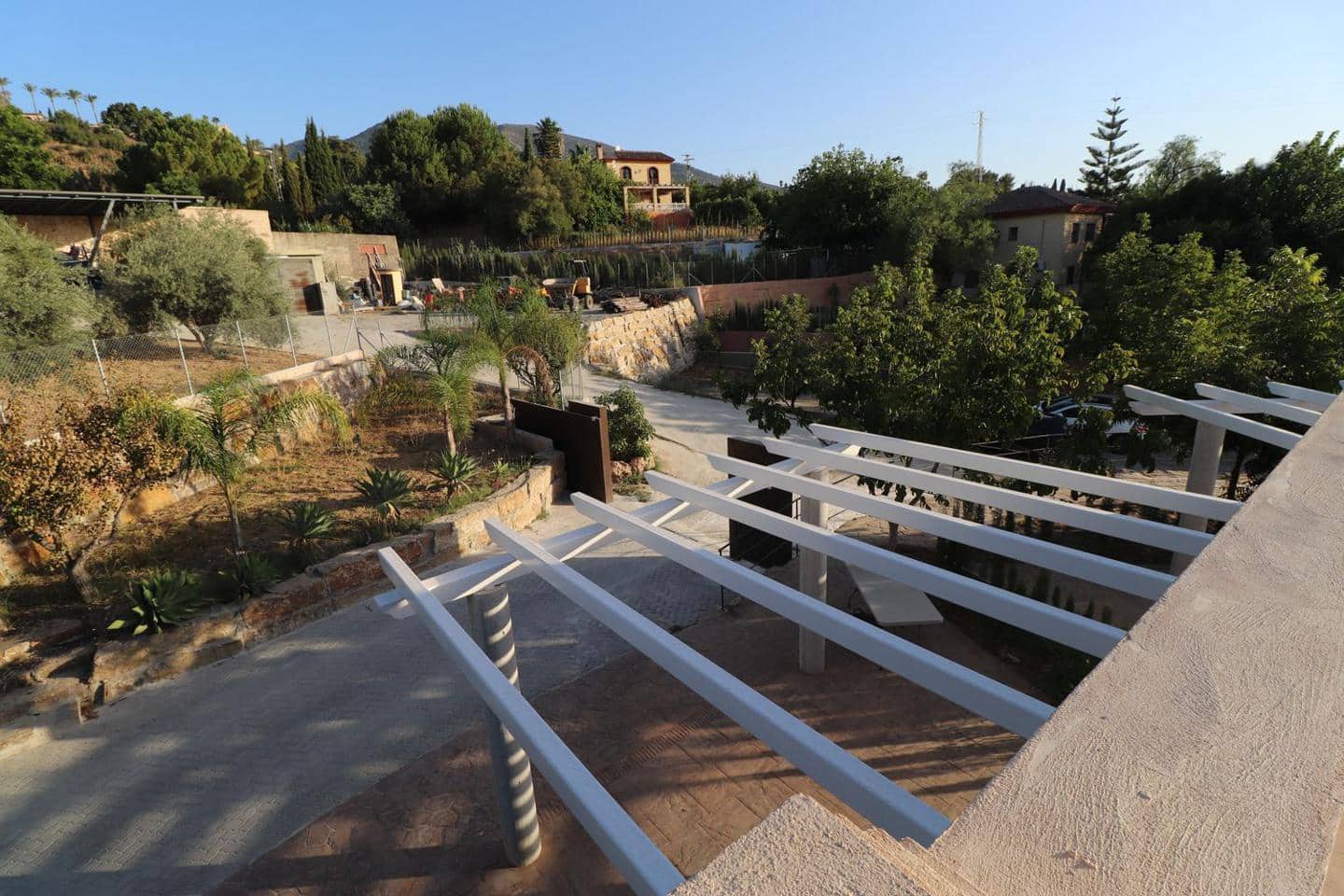 6 quarto Moradia para arrendar em Alhaurin el Grande com piscina garagem - 3 500 € (Ref: 8180916)