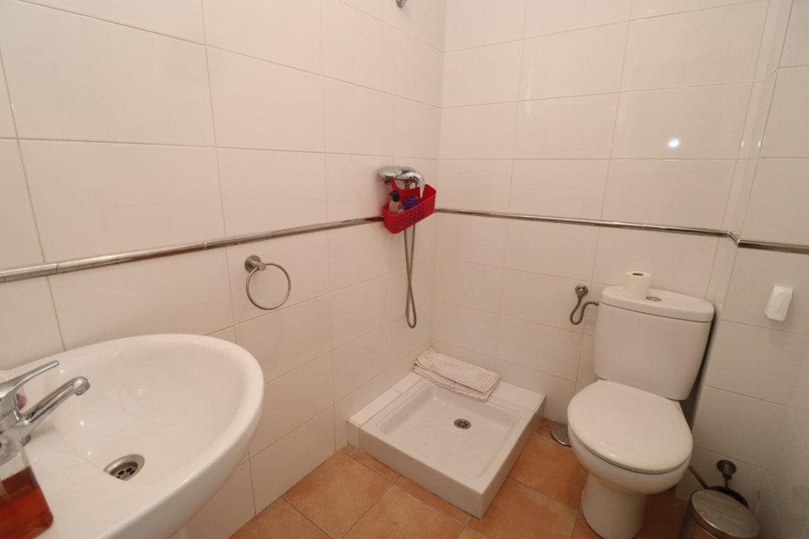 Entreprise de 4 chambres à louer à Alhaurin el Grande - 475 € (Ref: 8196438)