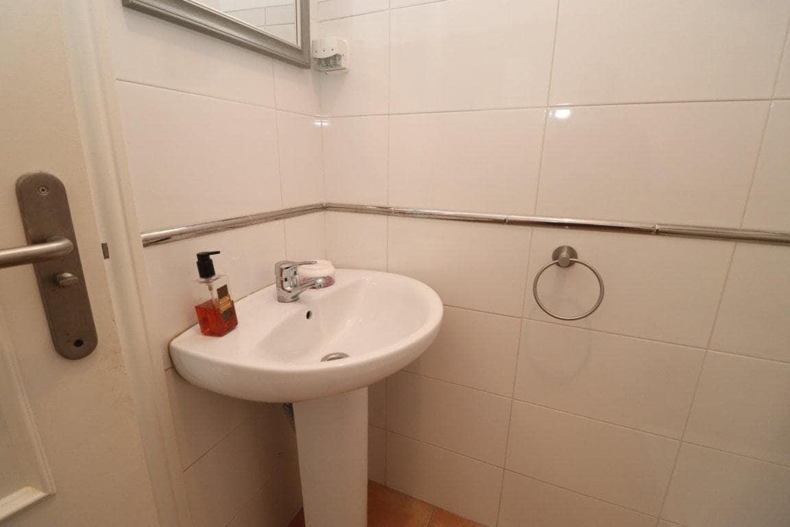 Entreprise de 4 chambres à louer à Alhaurin el Grande - 475 € (Ref: 8196438)