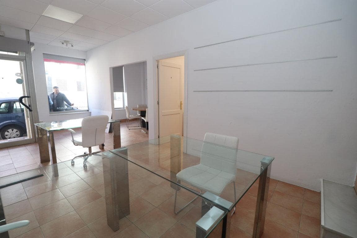 Entreprise de 4 chambres à louer à Alhaurin el Grande - 475 € (Ref: 8196438)