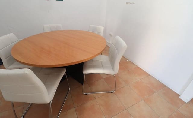 Entreprise de 4 chambres à louer à Alhaurín el Grande - 475 € (Ref: 8196438)