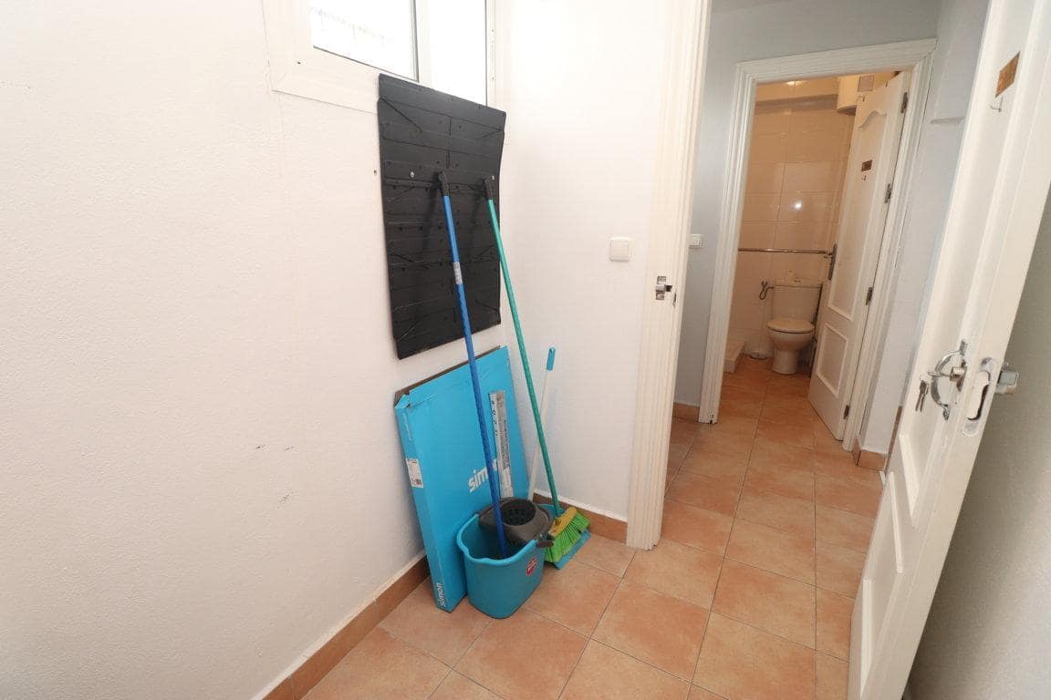 Entreprise de 4 chambres à louer à Alhaurin el Grande - 475 € (Ref: 8196438)