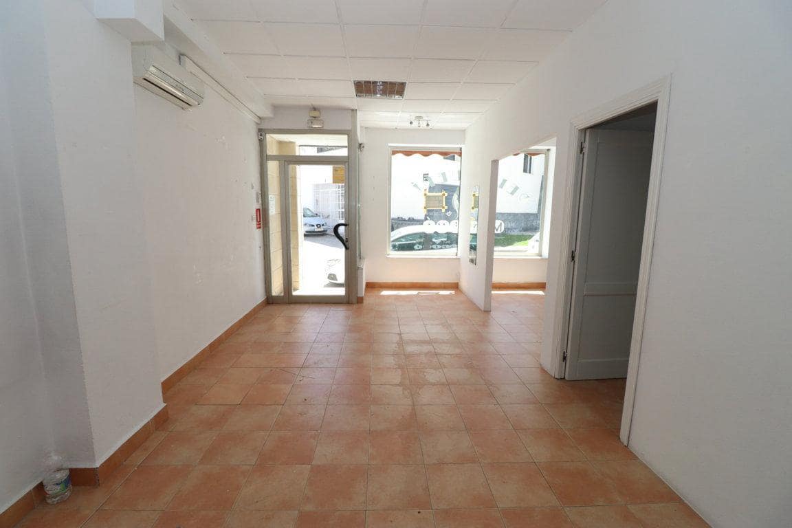 Entreprise de 4 chambres à louer à Alhaurin el Grande - 475 € (Ref: 8196438)