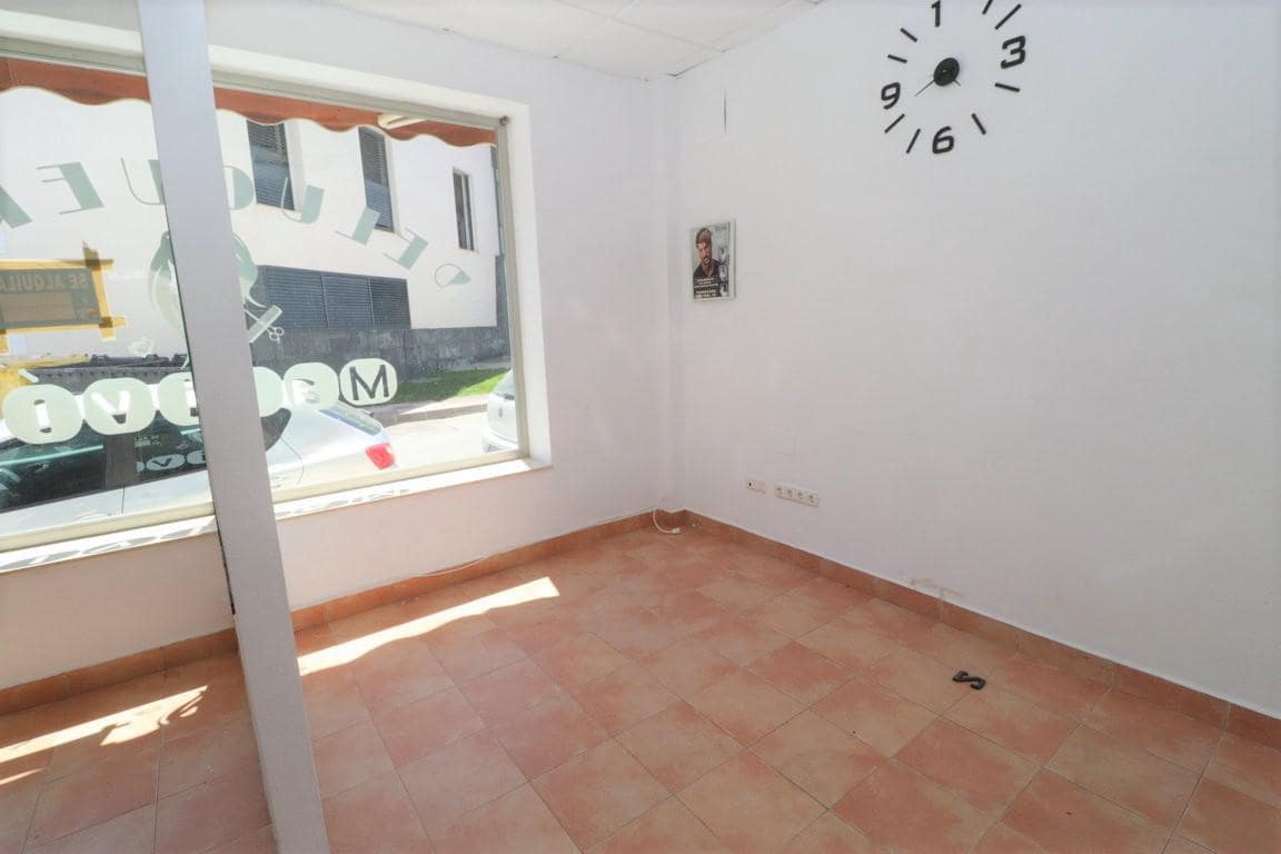Entreprise de 4 chambres à louer à Alhaurin el Grande - 475 € (Ref: 8196438)