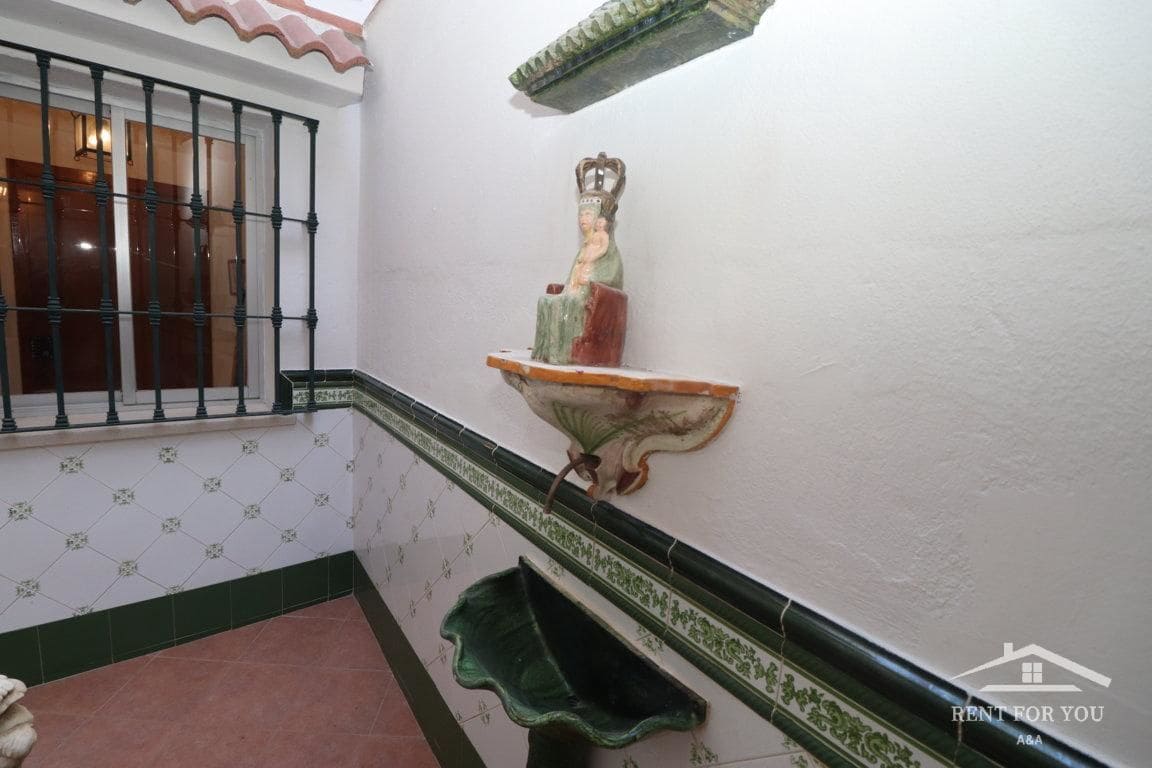 3 slaapkamer Flat te huur in Coin - € 1.000 (Ref: 8217900)