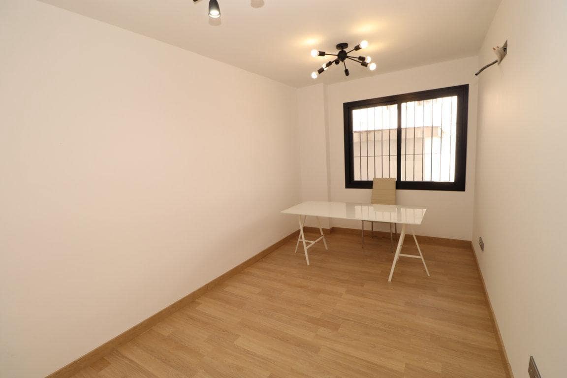 1 soveværelse Kontor til leje i Alhaurin el Grande - € 200 (Ref: 8305739)