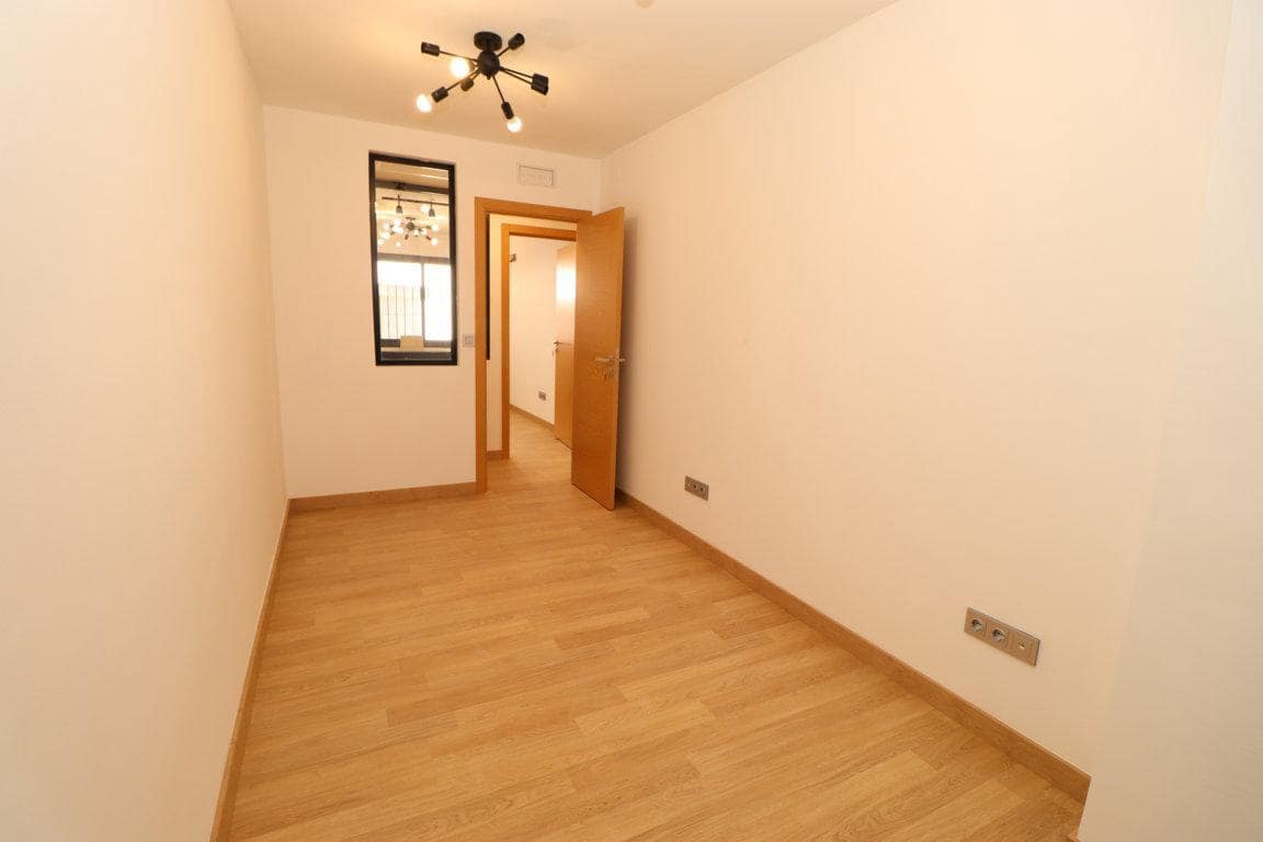 1 soveværelse Kontor til leje i Alhaurin el Grande - € 200 (Ref: 8305739)