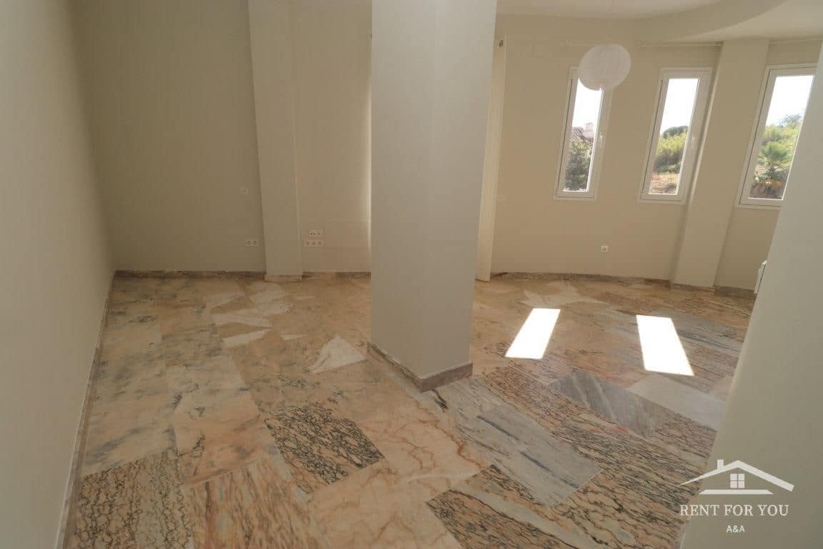 2 bedroom Flat for rent in Alhaurin el Grande - € 800 (Ref: 8397733)