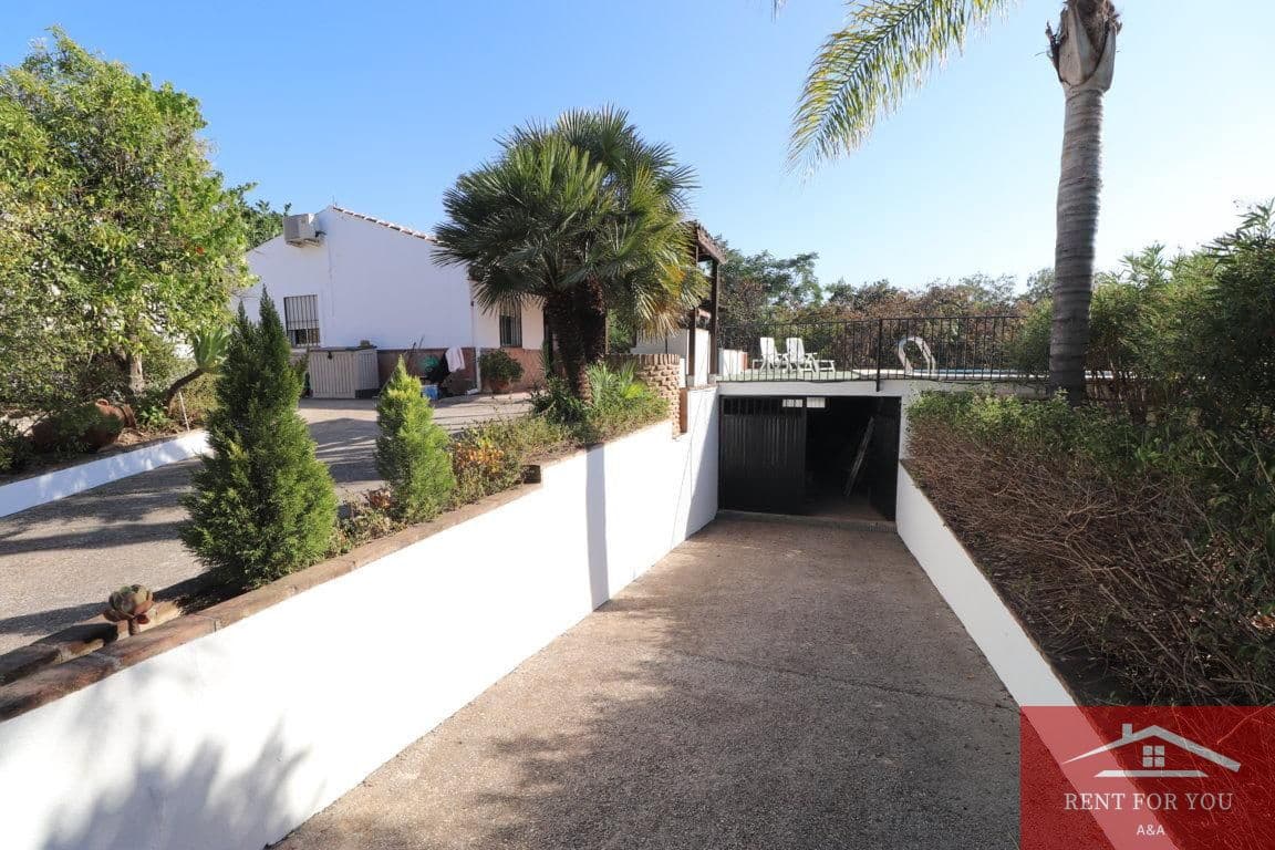 2 soverom Villa til leie i Alhaurin el Grande med svømmebasseng - € 1 200 (Ref: 8438156)