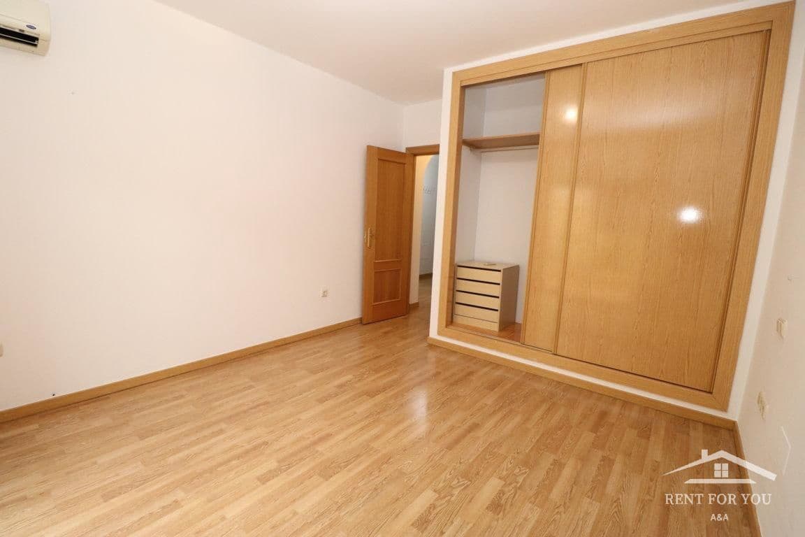 2 bedroom Flat for rent in Coin with garage - € 1,200 (Ref: 8440977)