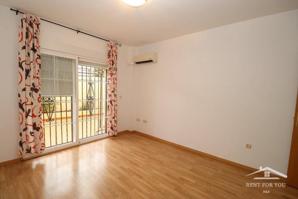 2 bedroom Flat for rent in Coin with garage - € 1,200 (Ref: 8440977)