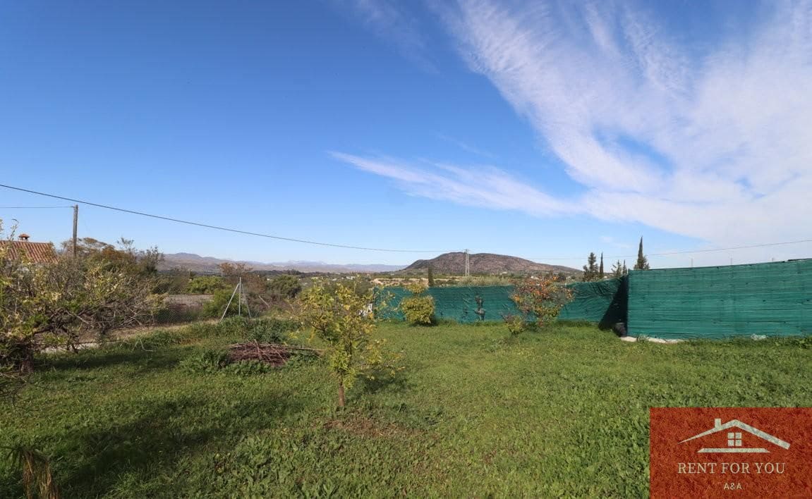 Villa/Maison de 2 chambres à louer à Alhaurin el Grande avec garage - 850 € (Ref: 8481185)