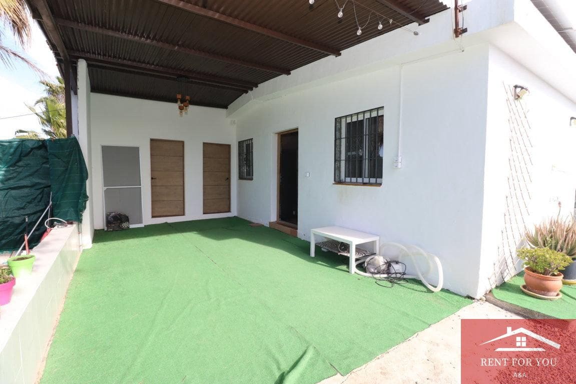 Villa/Maison de 2 chambres à louer à Alhaurin el Grande avec garage - 850 € (Ref: 8481185)