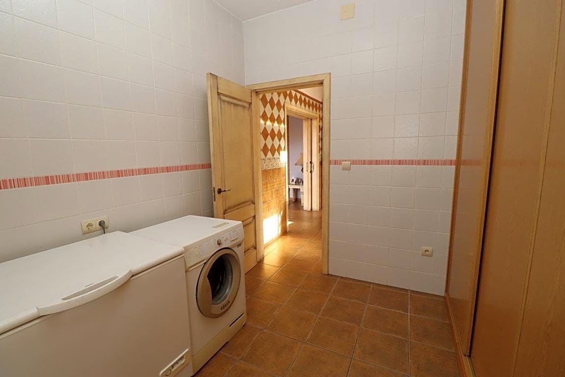 2 bedroom Villa for rent in Alhaurin el Grande with garage - € 1,200 (Ref: 8488219)