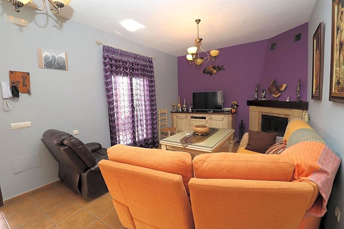 2 bedroom Villa for rent in Alhaurin el Grande with garage - € 1,200 (Ref: 8488219)