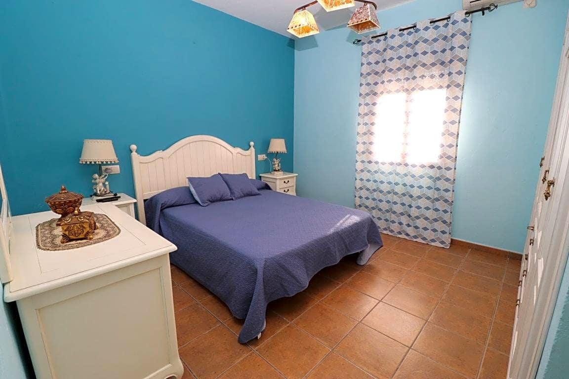 2 bedroom Villa for rent in Alhaurin el Grande with garage - € 1,200 (Ref: 8488219)